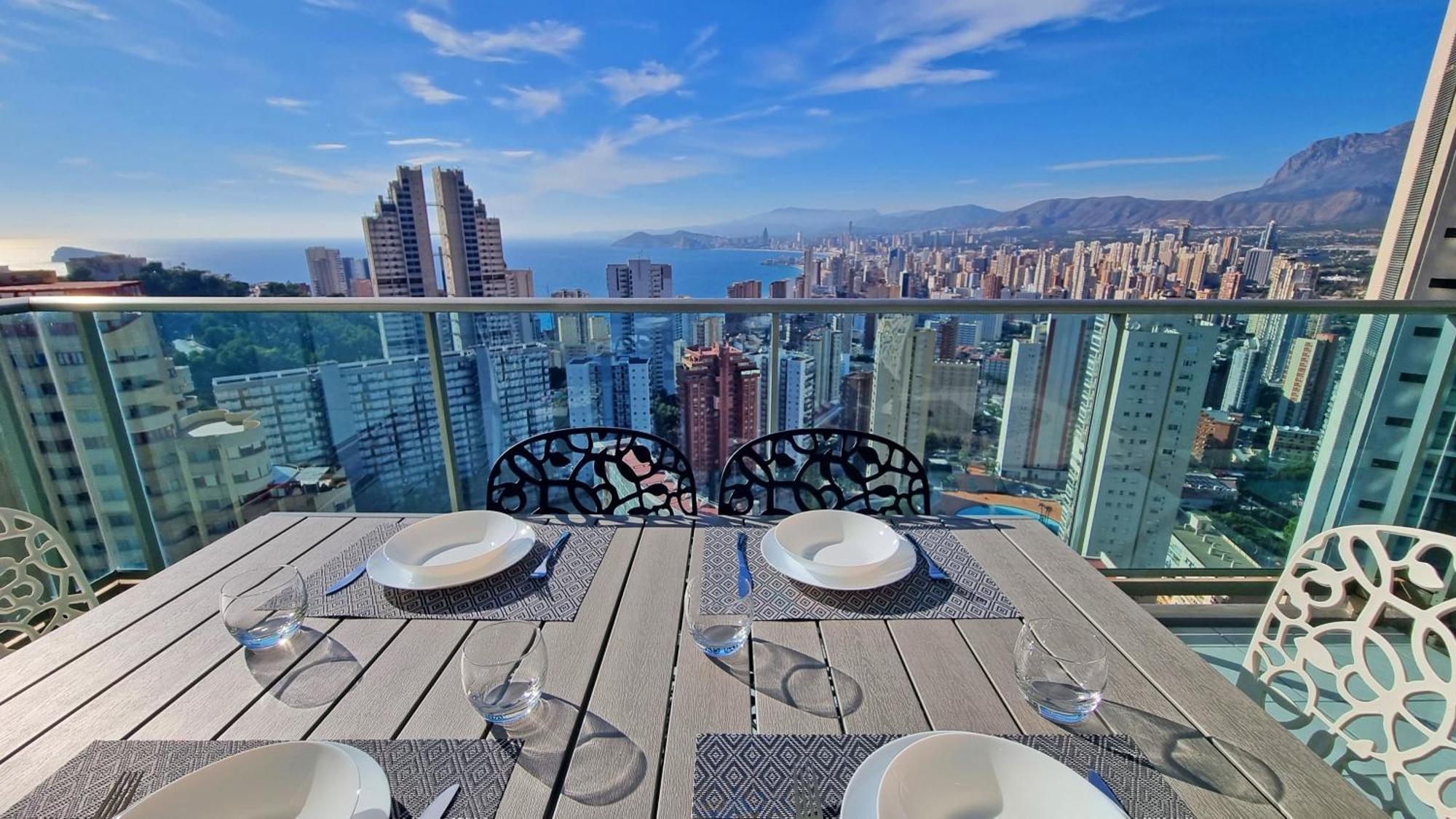 Skyline 18 Terraza Privada Con Impresionantes Vistas Al Mar Apartman Benidorm Kültér fotó